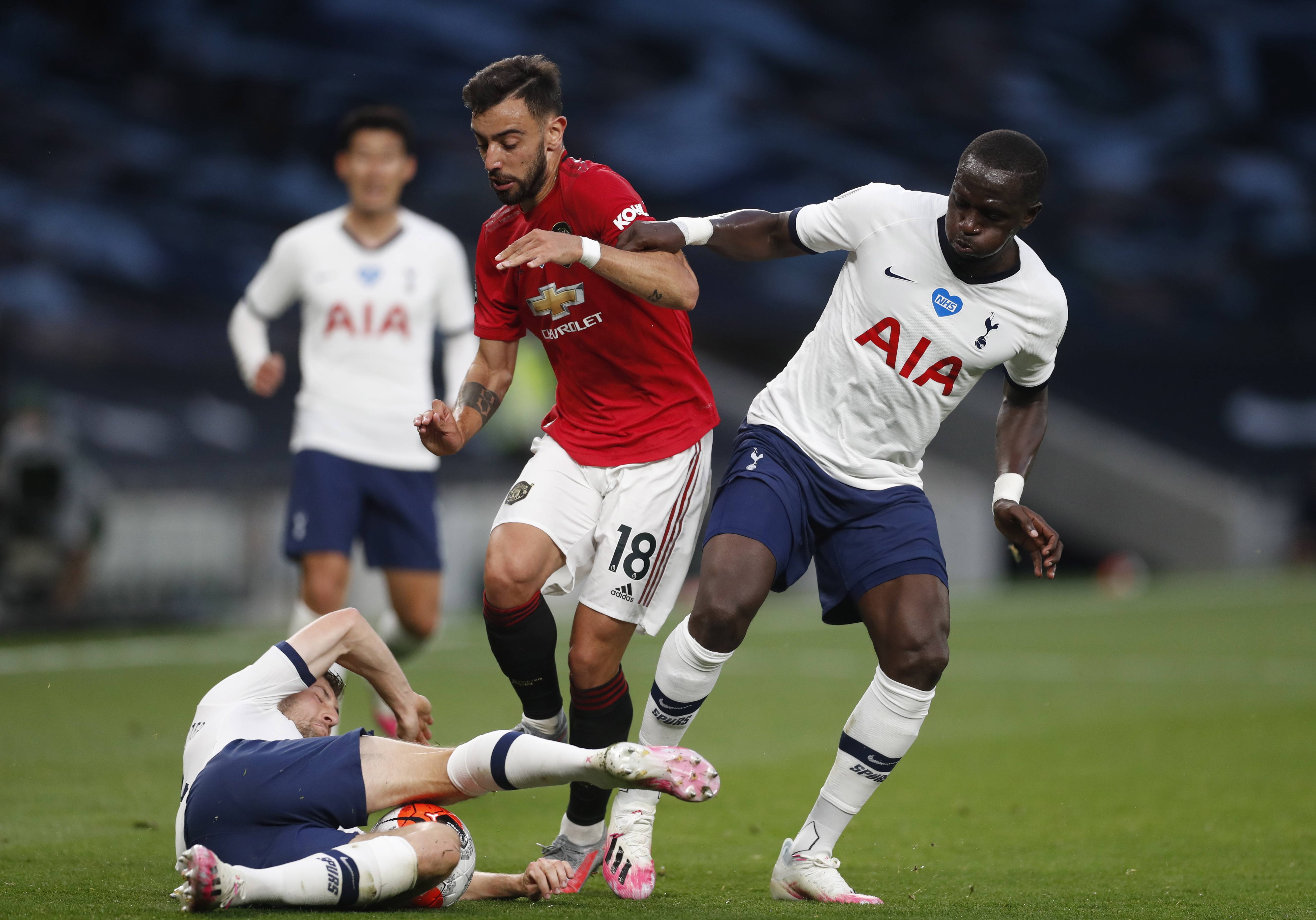 资助年轻球 资助年轻球