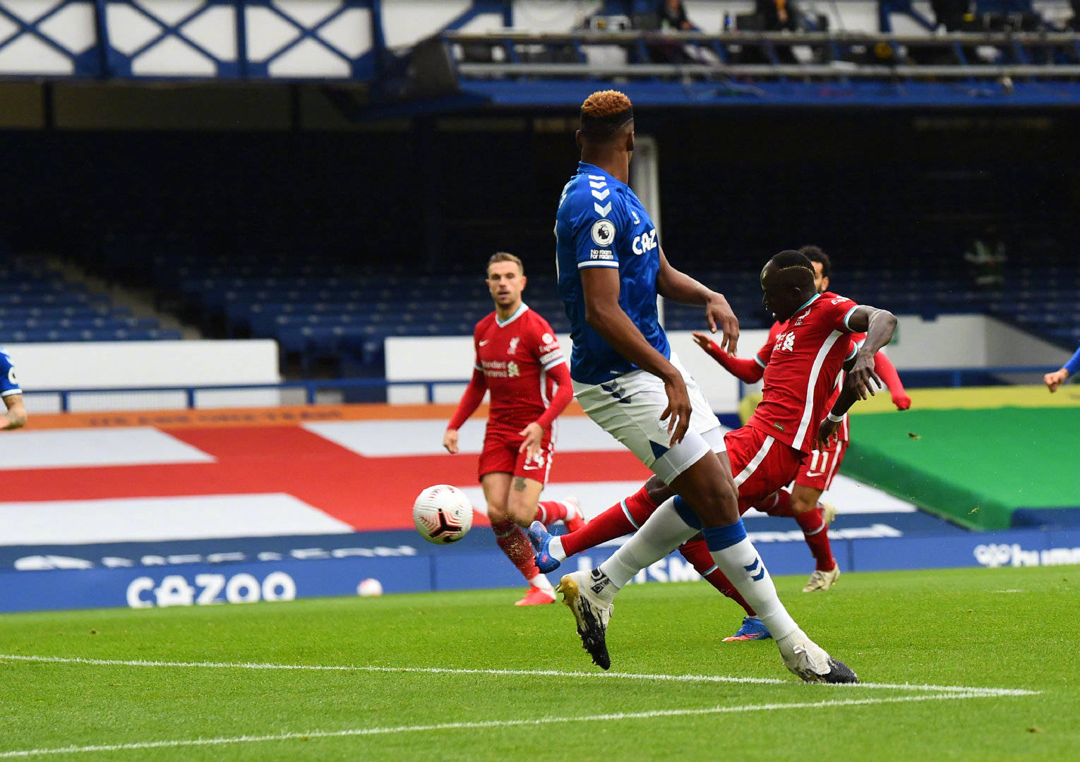 击败国米仍 击败国米仍